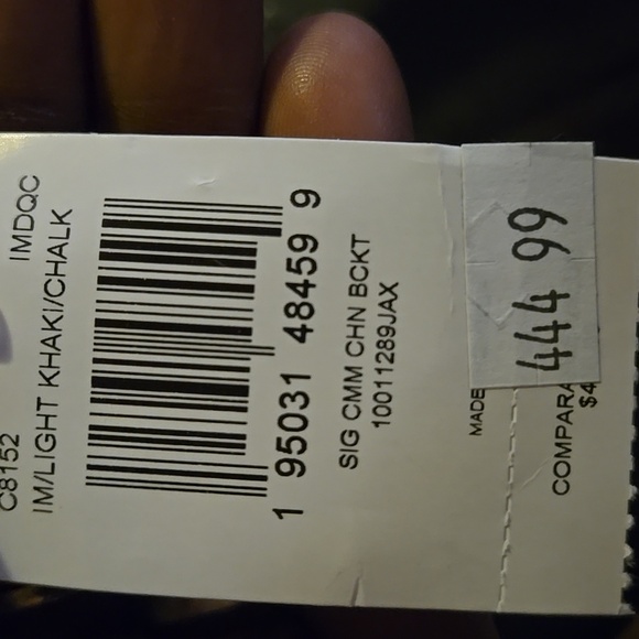 Cammie Chain Bucket Bag In Signature Canvas - Picture 8 of 8